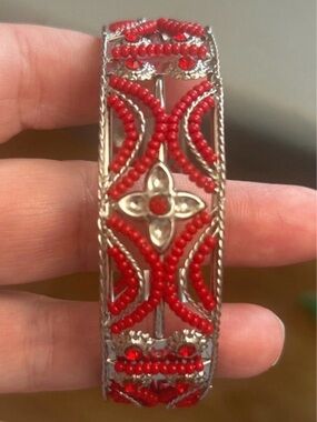 Red Beaded Silver-Tone Floral Bangle Bracelet
